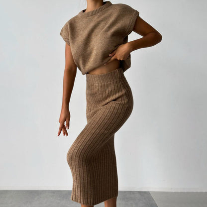 Ribbed Sleeveless Sweater Set