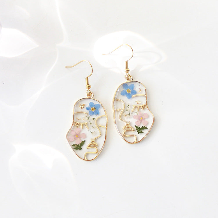 Abstract Face Dried Flower Earrings