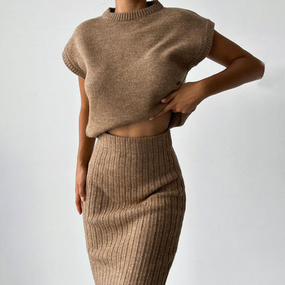 Ribbed Sleeveless Sweater Set