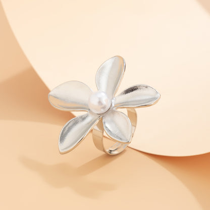 Oversized Flower Adjustable Ring