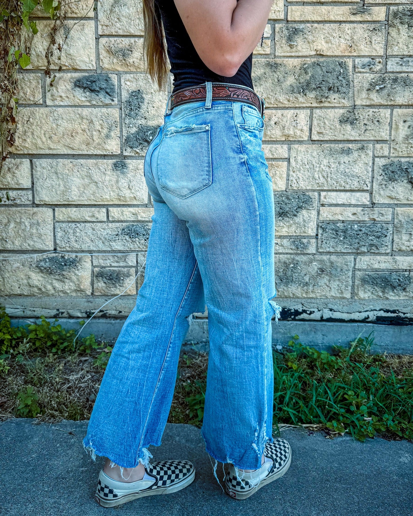 Light Blue Ripped Cropped Pants Jeans