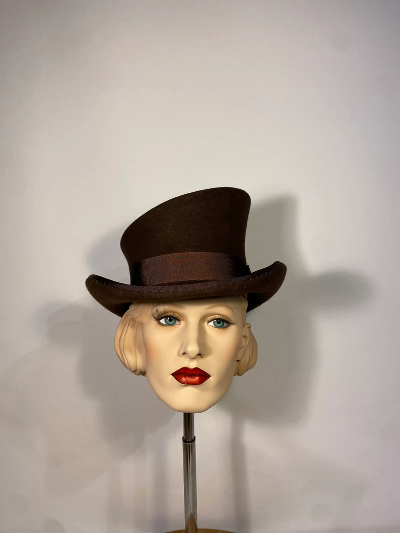 Asymmetric top hat