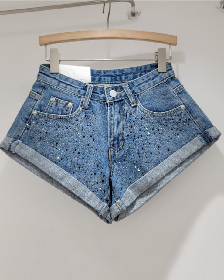 Retro Hot Rhinestone Curled A-Line Wide-Leg Shorts