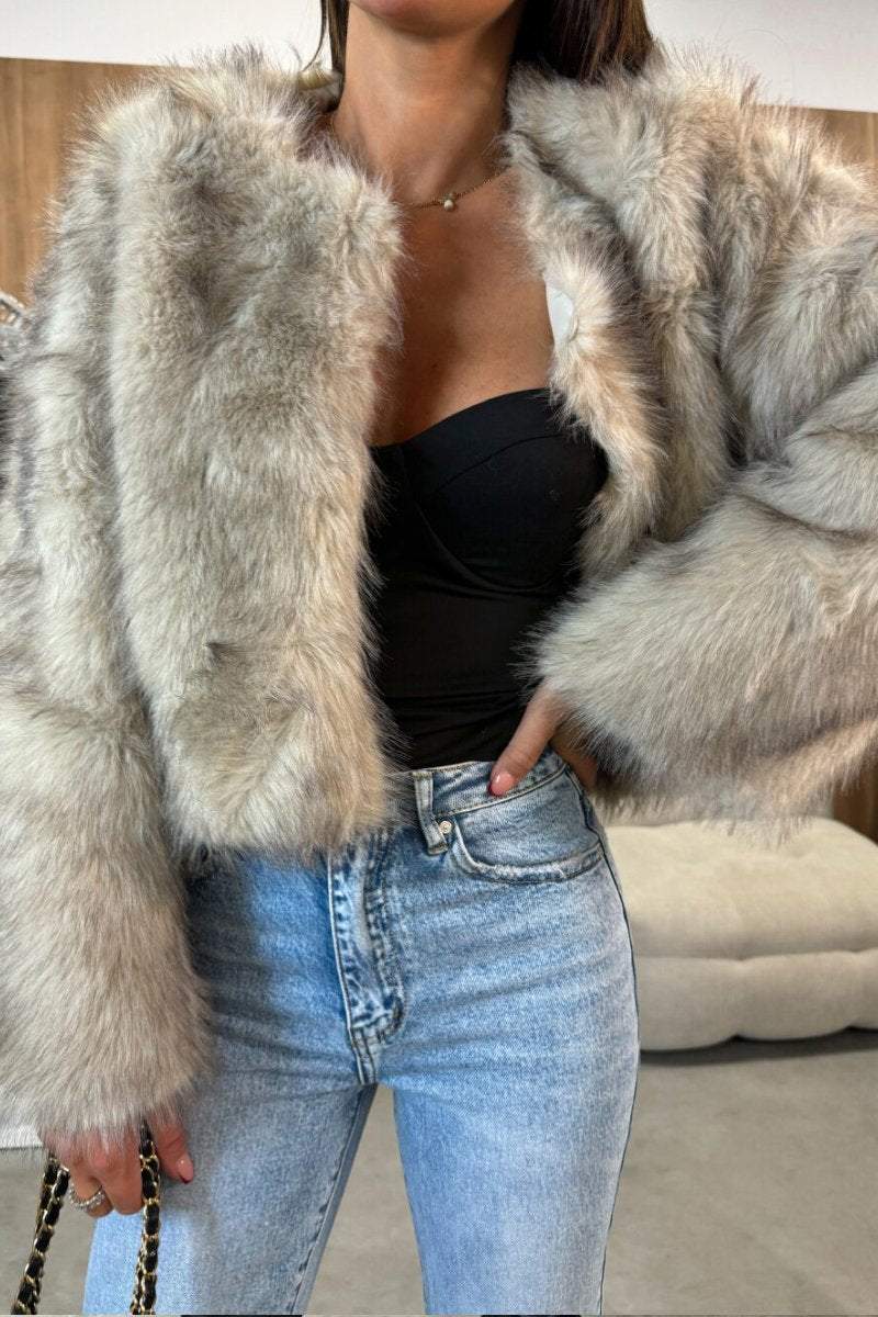 Women's Faux Fur Round Neck Long Sleeve Coat