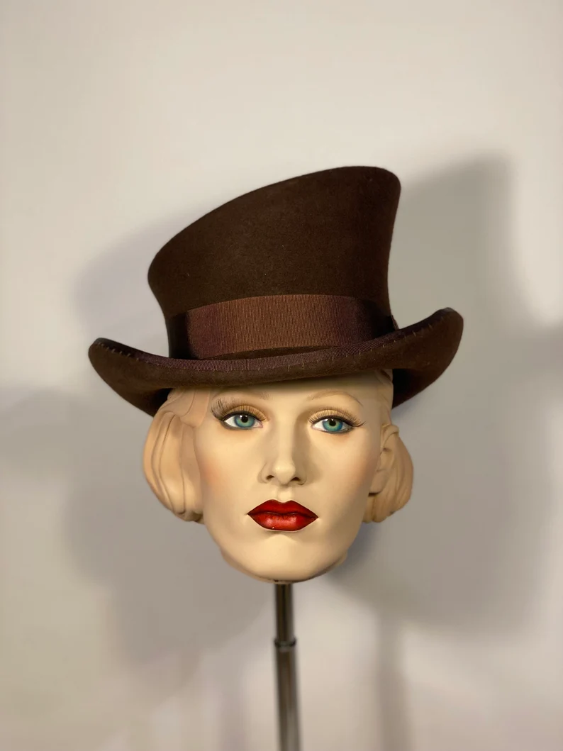 Asymmetric top hat