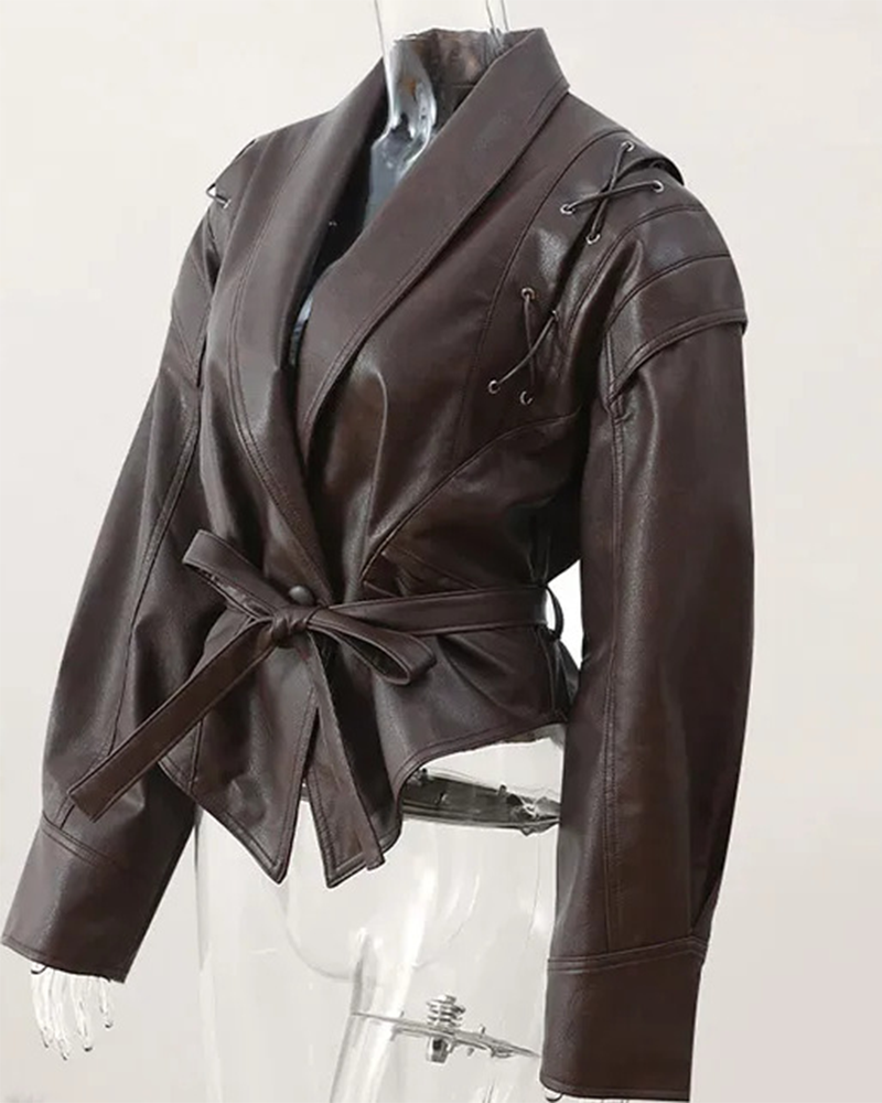 Lapeled Leather Jacket With Long Sleeves