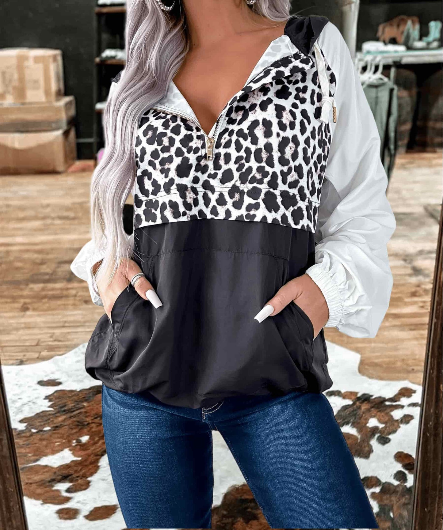 Black and white leopard print zip-up  coat