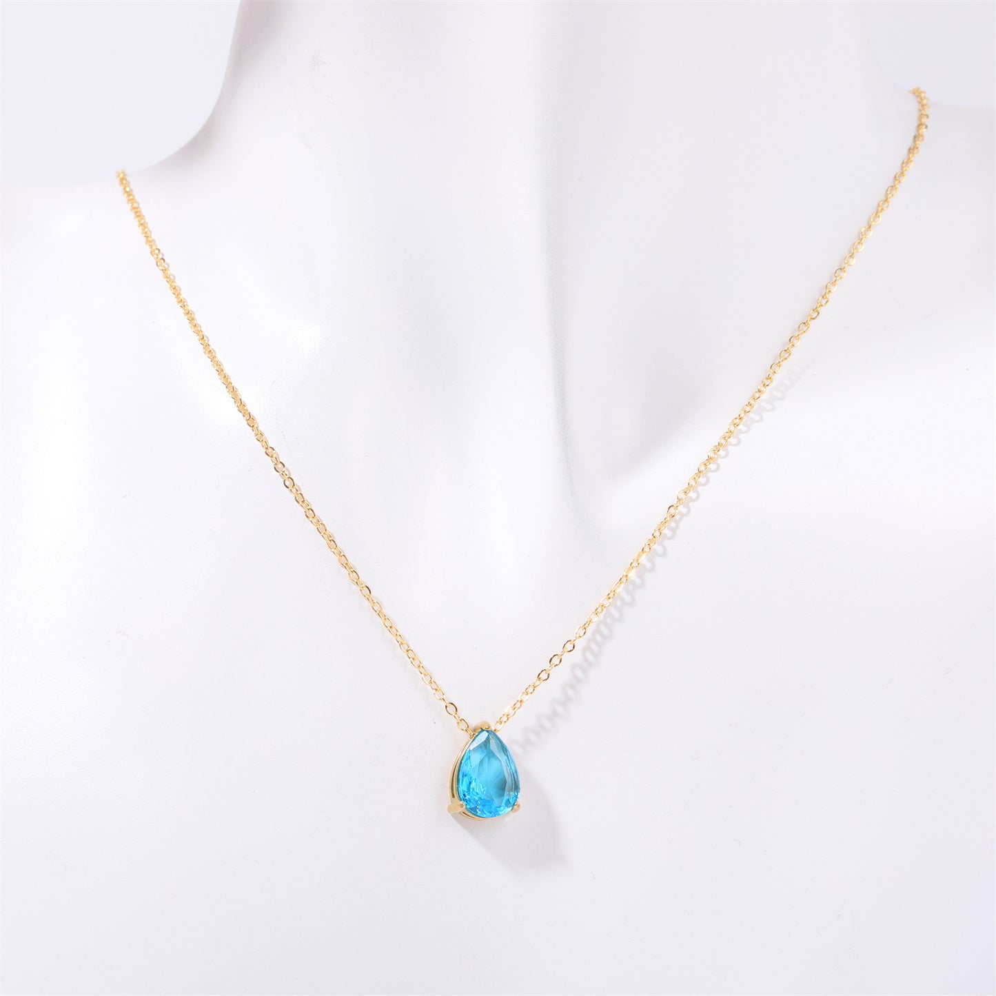 Women's December Birthday Pear-shaped Teardrop Zircon Necklace