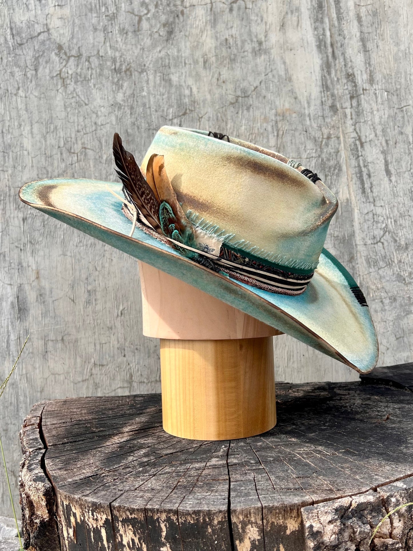 Tempered Teal Vintage Wide-Brimmed Felt Hat