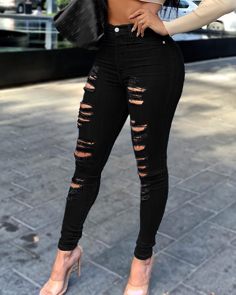 High-Waisted Piercing Black Jeans