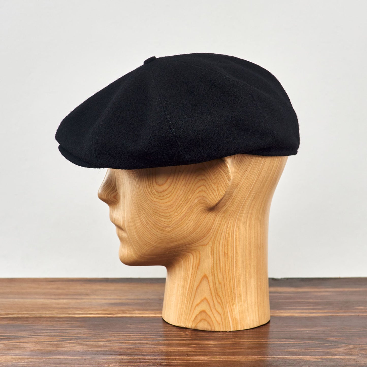 PEAKED CAPS Genuine Scottish Harris Tweed 8 Panels Man Cap Black