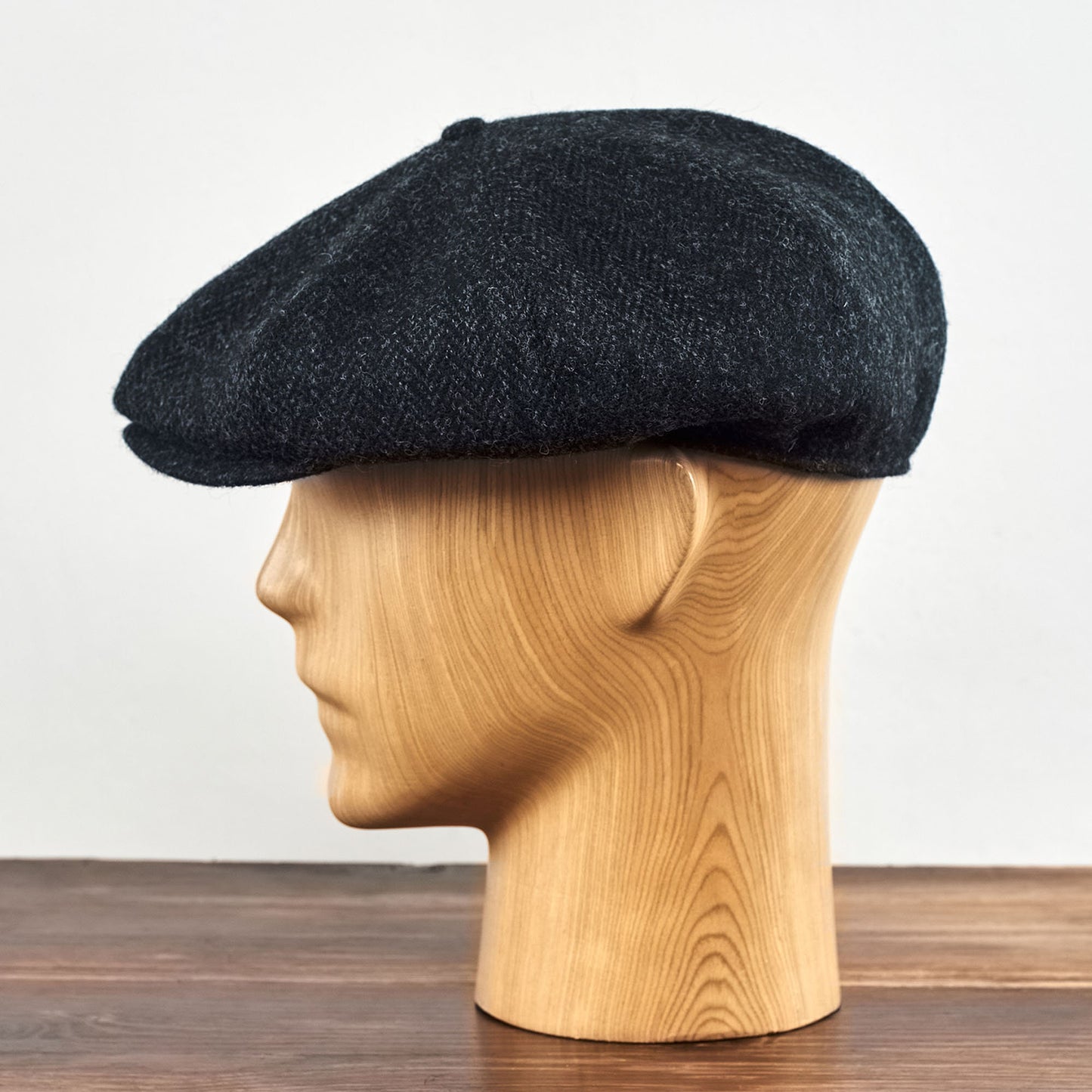 PEAKED CAPS Genuine Scottish Harris Tweed 8 Panels Man Cap Wool Large Crown BLACK