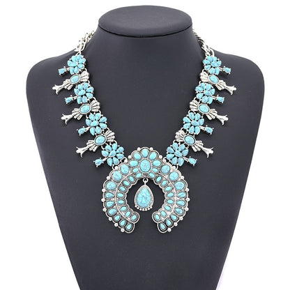 Trendy Boho Style Turquoise Flower Pendant Alloy Necklace