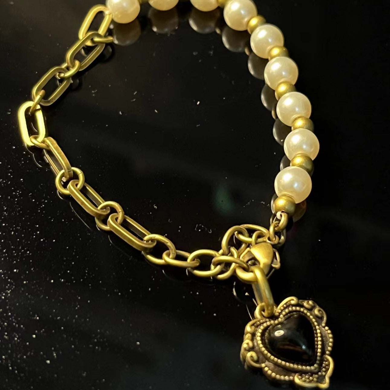 Womens White Spade Heart Vintage Pearl Bracelet