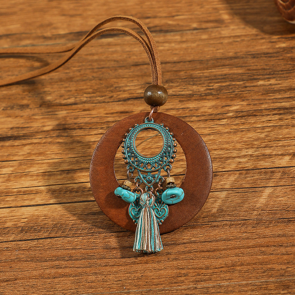 Women's Bohemian Flower Shell Hollow Necklace