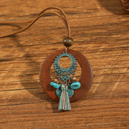 Women's Bohemian Flower Shell Hollow Necklace