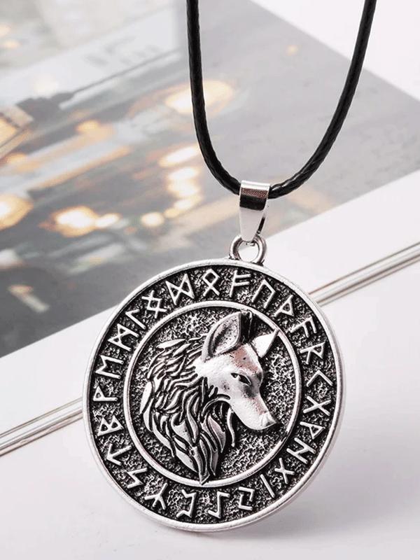 Vintage Rune Wolf Pattern Pendant Necklace