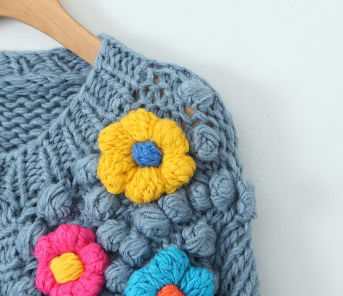 Embroidered Knitted Flowers Cardigan