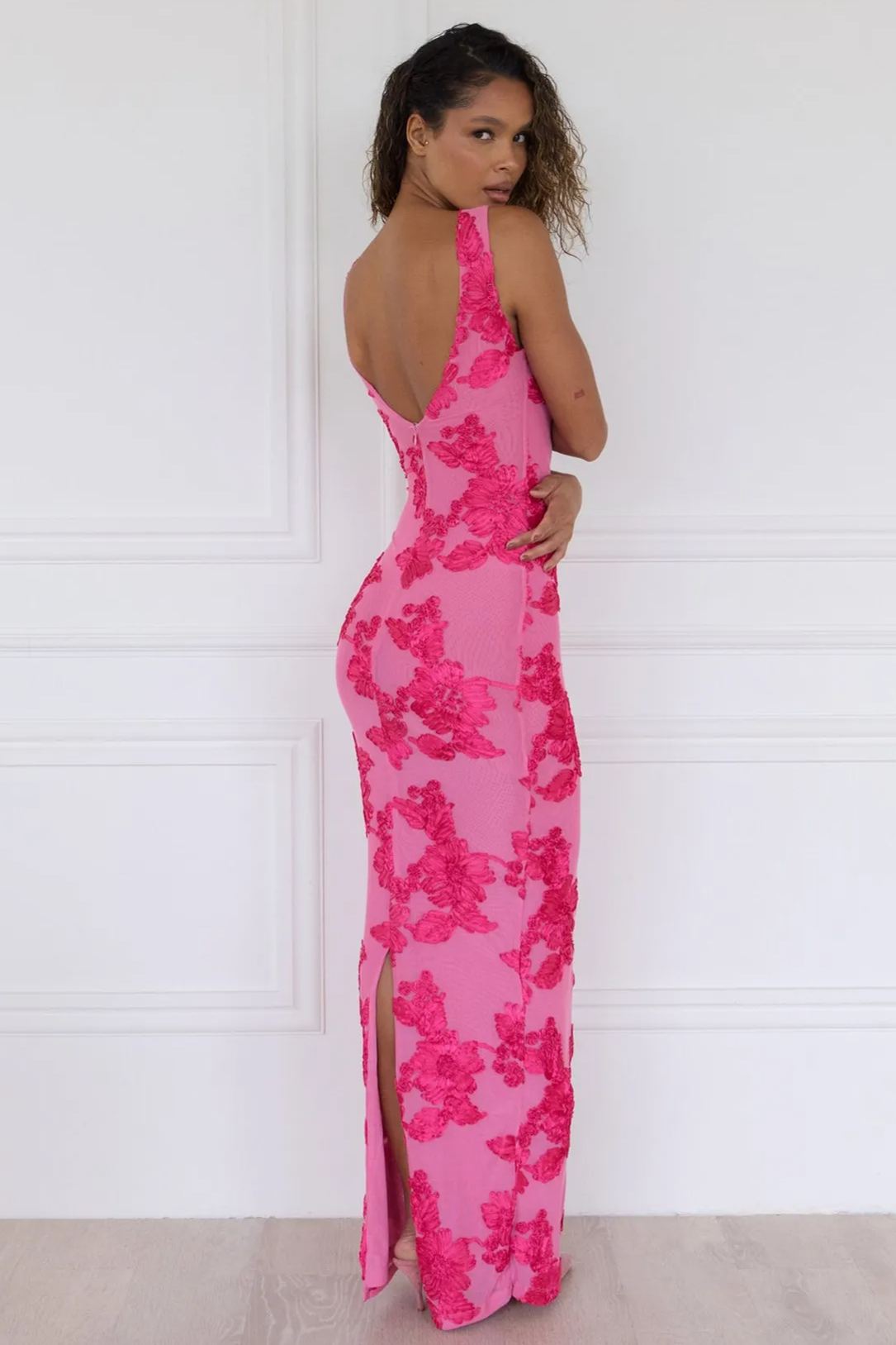 Exquisite 3D Floral Slim-Fit Maxi Dress