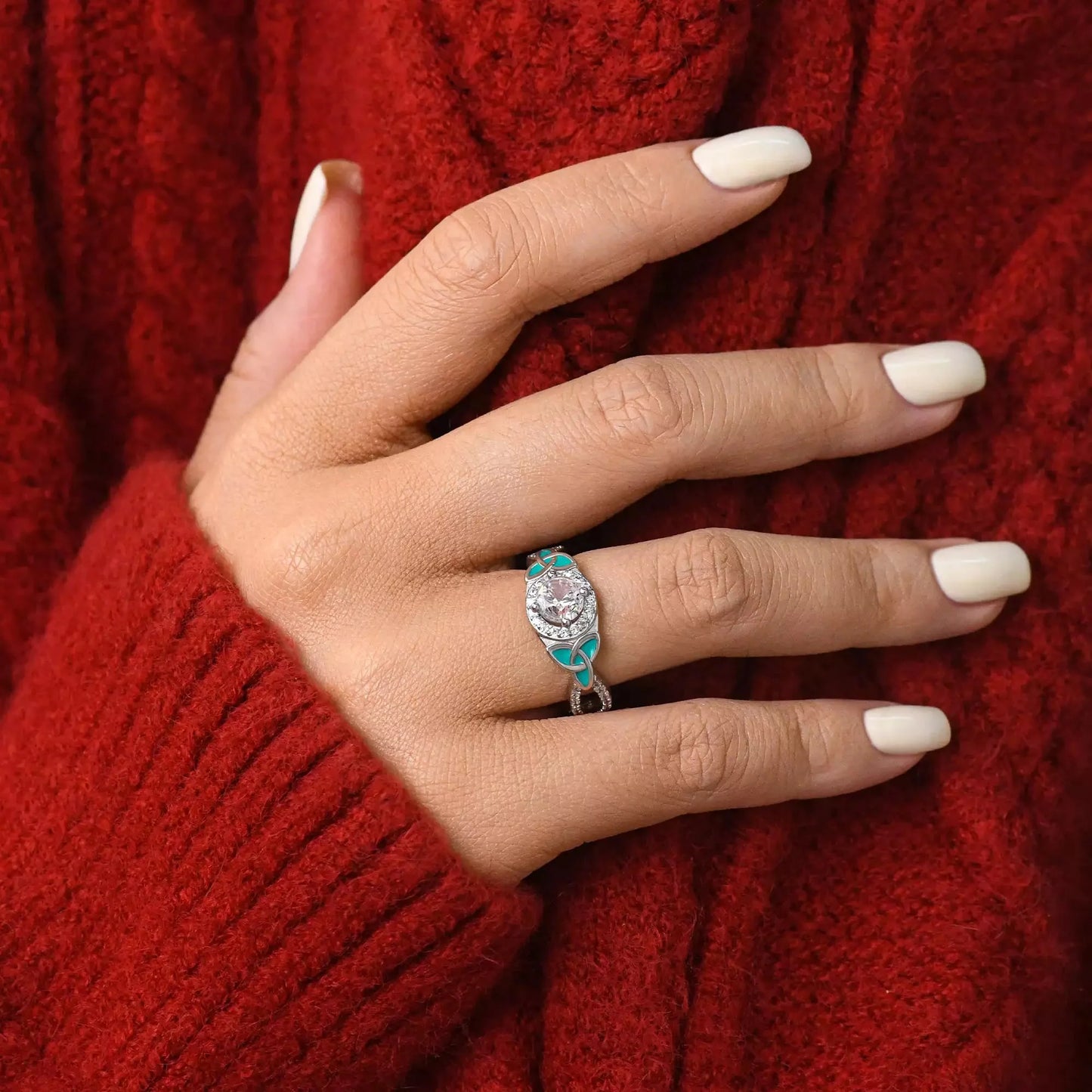 Interwoven Lucky Leaf Ring