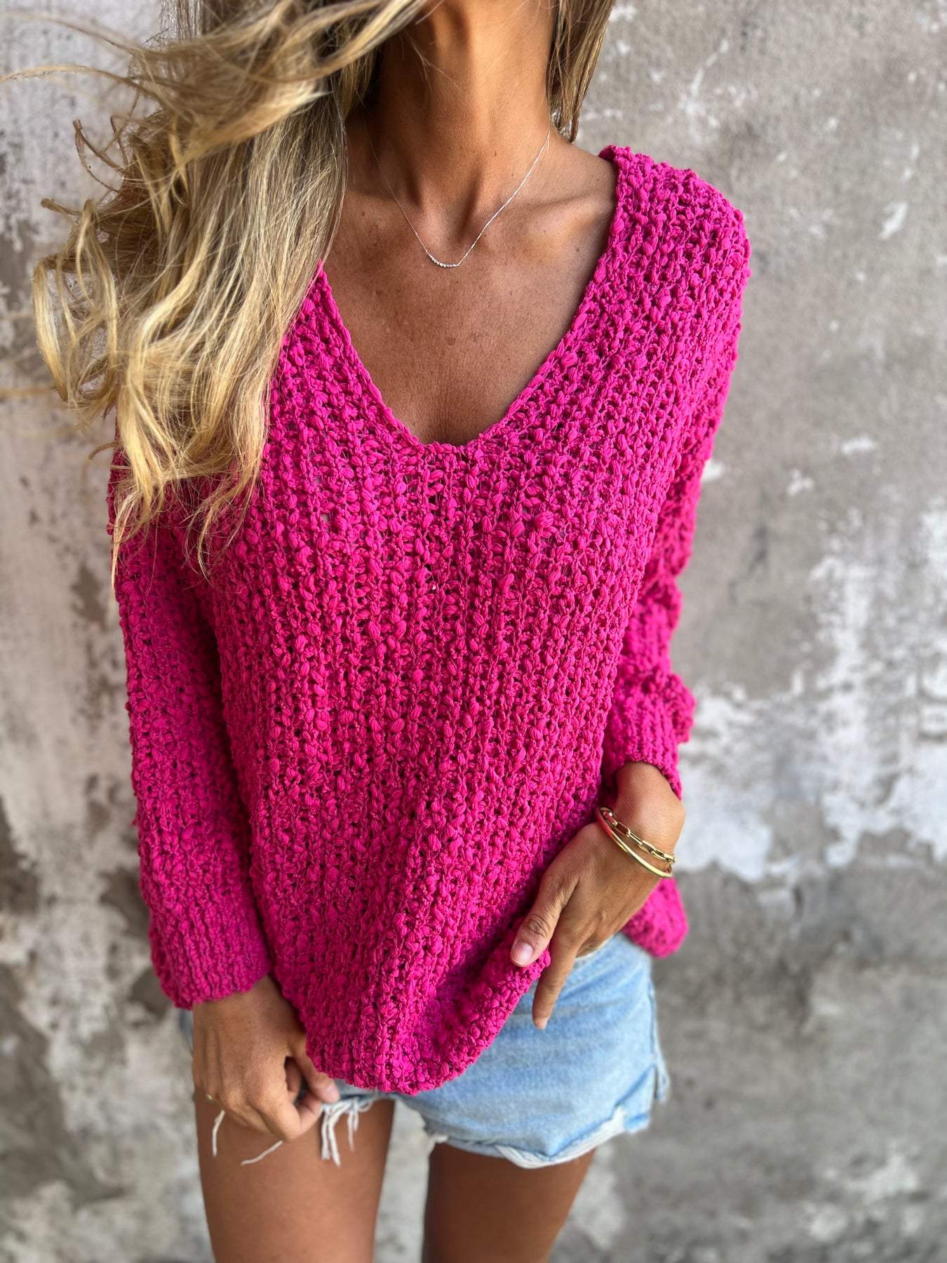 Knitted V-neck Long-sleeved Top