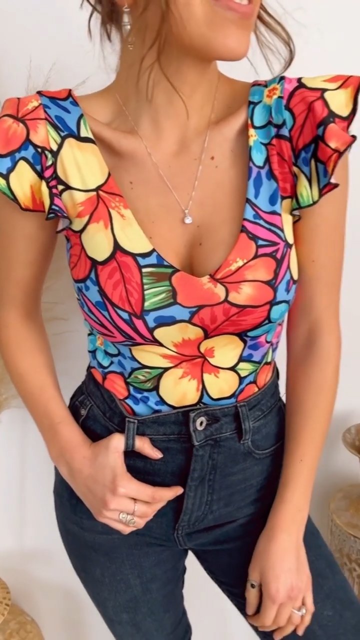 V-neck Cap Sleeve Printed Top