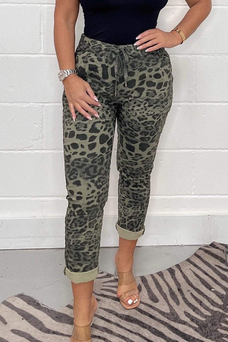 Printed casual trousers