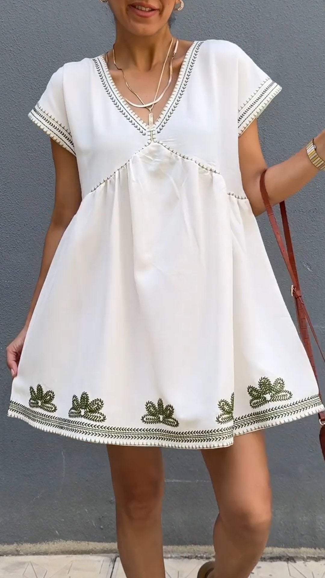 Women's V-neck Short-sleeved Casual Dress