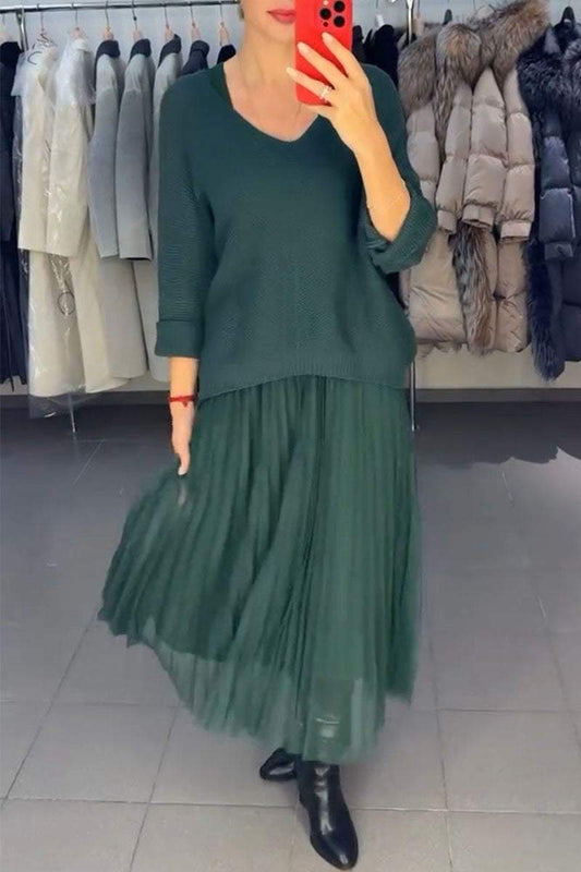 Women's Round Neck Long Sleeve Sweater Skirt Two Piece Suit