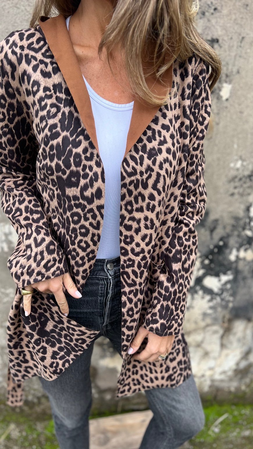 Women's Autumn and Winter Hooded Leopard Print Long-sleeved Casual Jacket