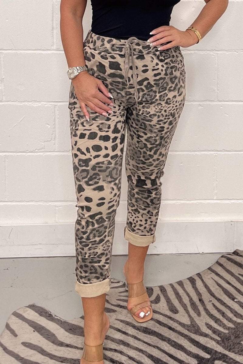 Printed casual trousers