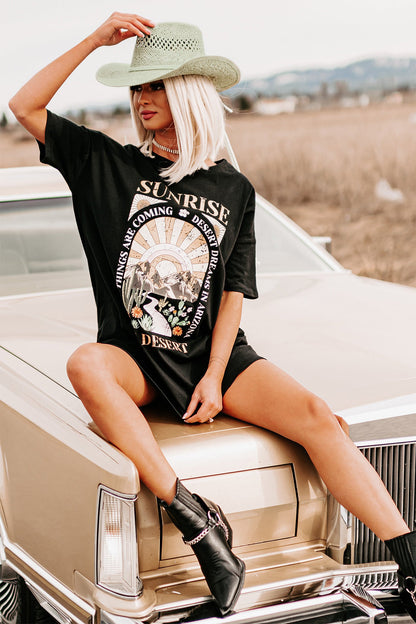 "The Desert Sunrise" Oversized Graphic T-Shirt(Black)