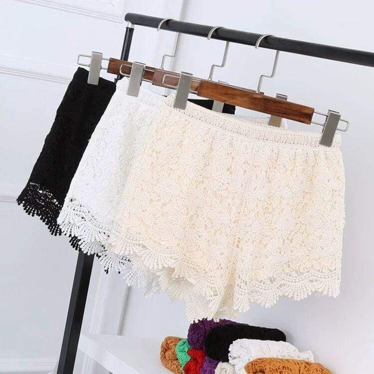 Francisca Lace Shorts