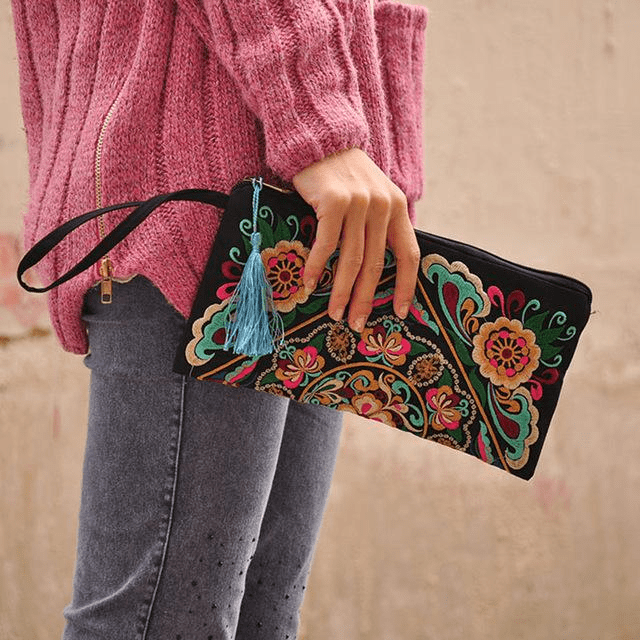 Embroidered Tassel Vintage Wallet