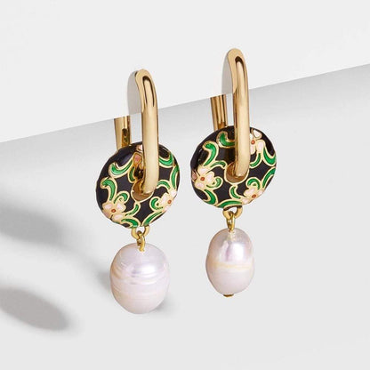 Round Style Earrings