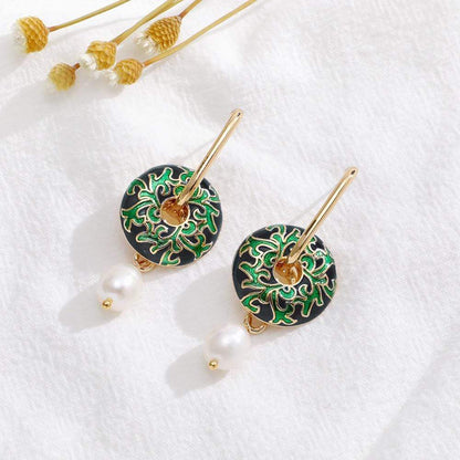 Round Style Earrings