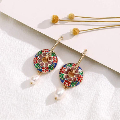 Round Style Earrings