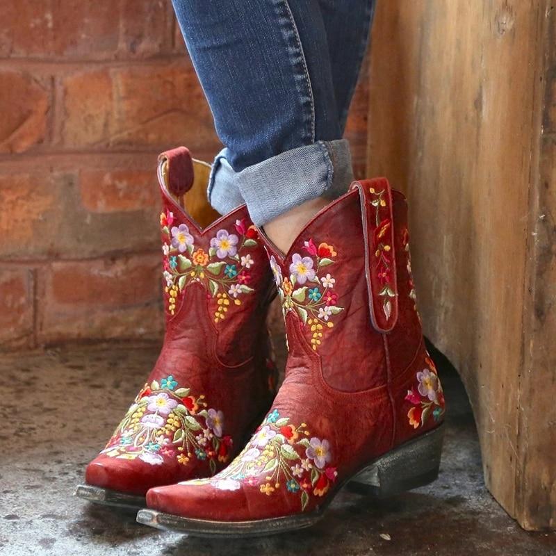 Cowgirl Embroidery Boots