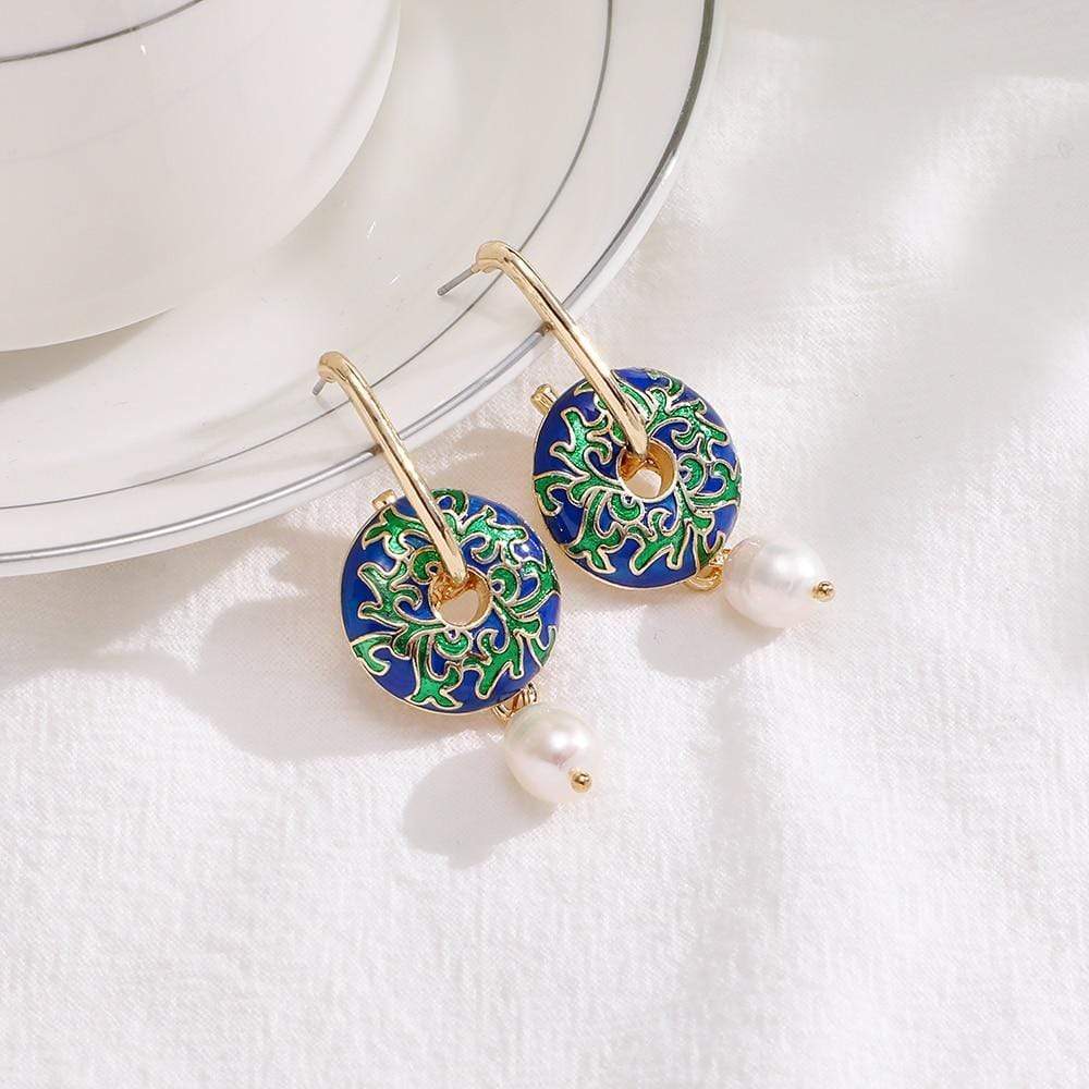 Round Style Earrings