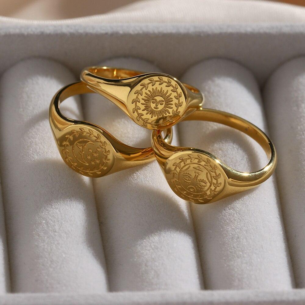 Love By The Moon Signet Ring