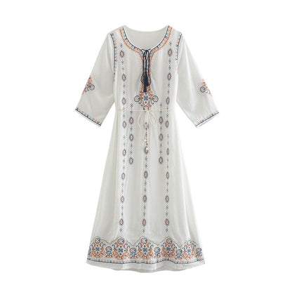 Ignatia Boho Embroidery Midi Dress