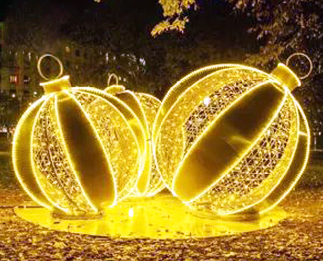 Gold Christmas Balls with Warm White Lights